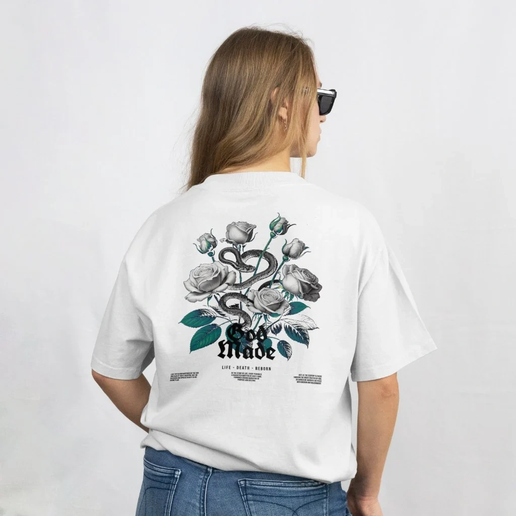 Fallen-Skeleton-Wings-Mockup Beyaz Oversize Gül ve Yılan Baskılı %100 Pamuklu T-Shirt - Görsel 1